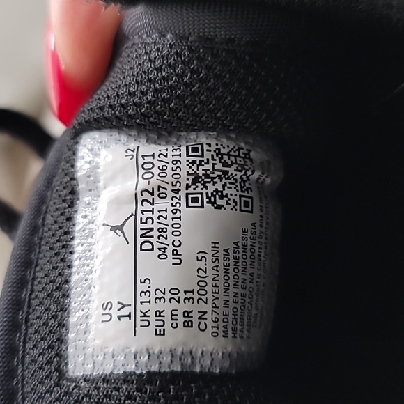 Nike Jordan's - Picture 6 of 8